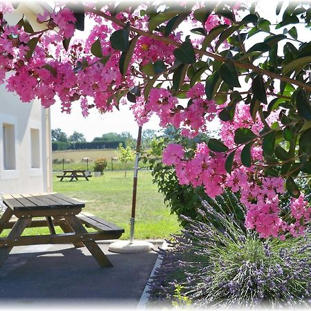Natur'Hôtel Menesplet Ngoại thất bức ảnh