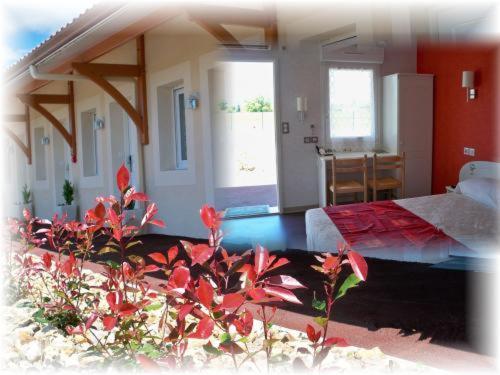 Natur'Hôtel Menesplet Ngoại thất bức ảnh